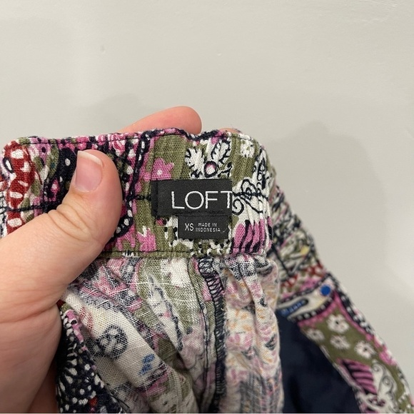 Loft Mosaic Print Shorts Size XS - Picture 5 of 7